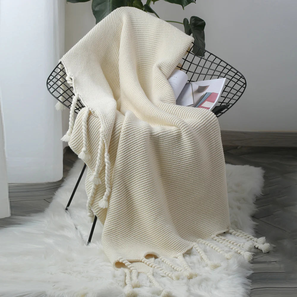 Chic Tassel Throw