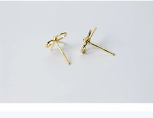 Load image into Gallery viewer, Shelby Bow Earring … Blonder Mercantile