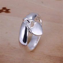 Load image into Gallery viewer, Dangling Heart Ring.