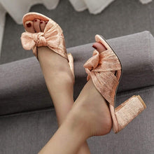 Load image into Gallery viewer, Tasha Gold Bow Sandal.