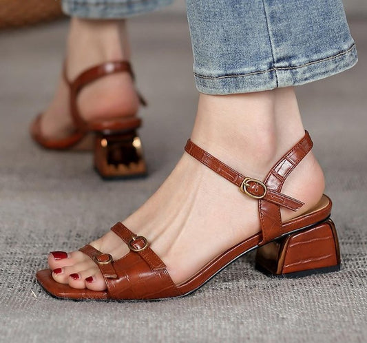 Bessette Sandal … Blonder Mercantile